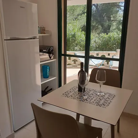 Dei Fiori, Vicino Di Punta Pizzo غالّيبولي