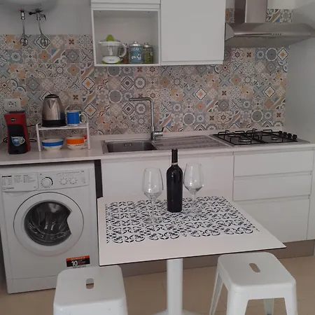 ヴィラ Dei Fiori, Vicino Di Punta Pizzo