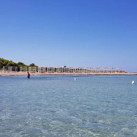 ヴィラ Dei Fiori, Vicino Di Punta Pizzo