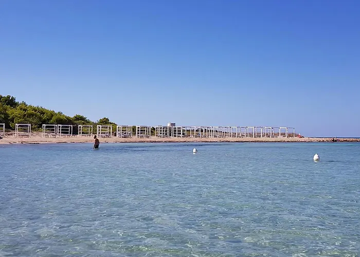 Villa Dei Fiori, Vicino Di Punta Pizzo